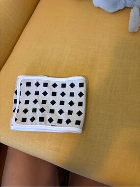 Nanit Black & White Patterned Baby breathing band